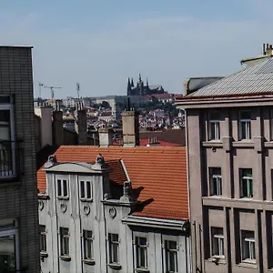 Hotel Dahlia, Praag